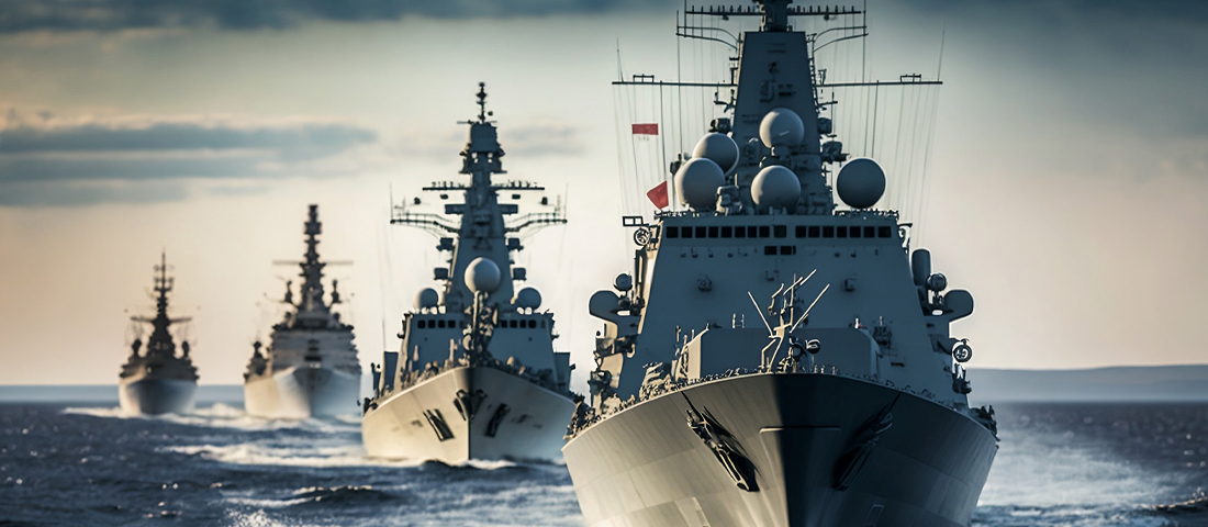 Marineschiffe auf hoher See